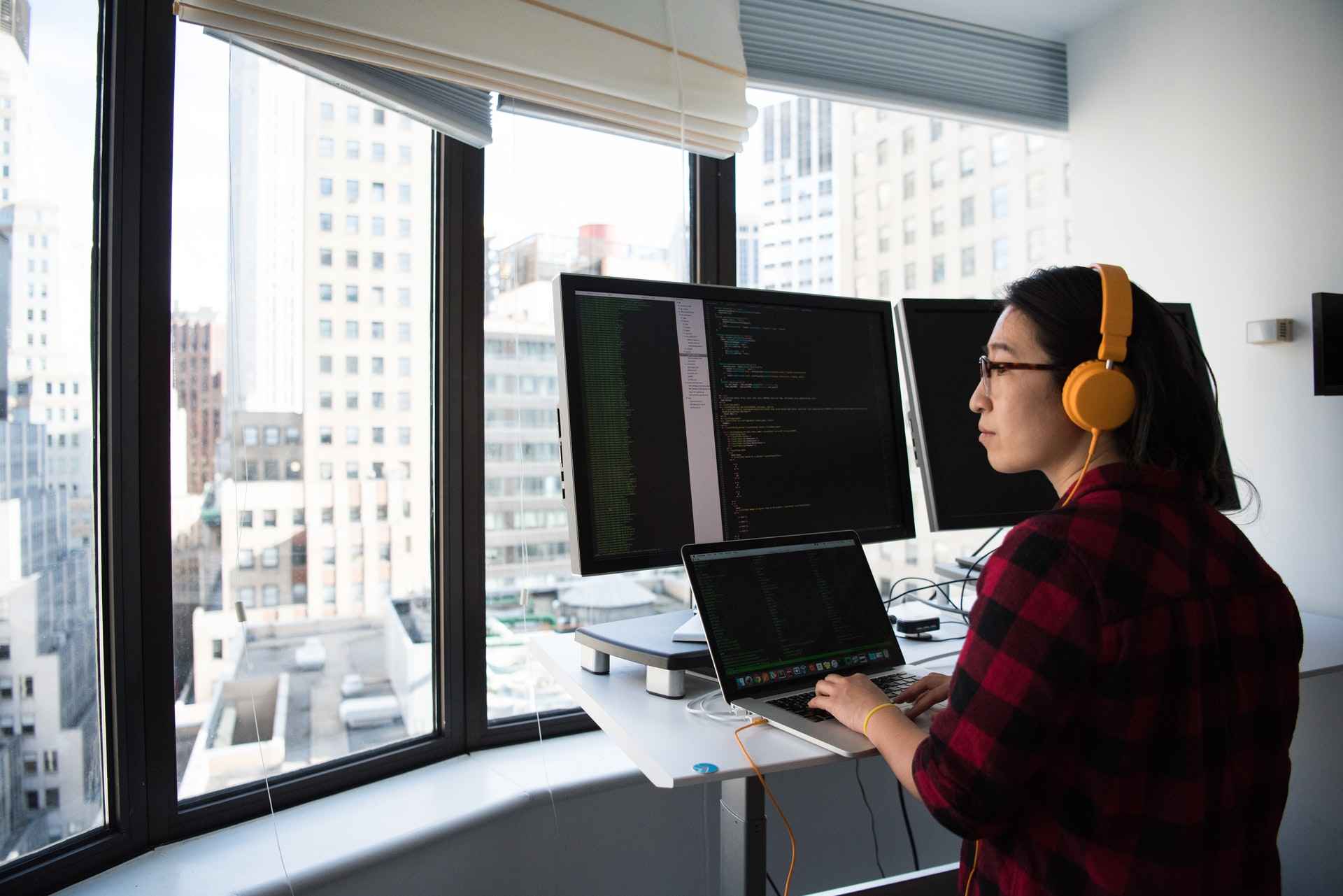 jasa manage server hosting